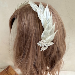 Leafy and Floral Bridal Headband, Leafy Hairpiece, Leaves Hair Tiara, Wedding Leafy Crown, Pearl Leafy Headpiece, Wedding Headband