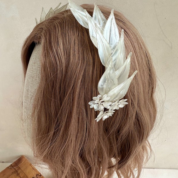 Leafy and Floral Bridal Headband, Leafy Hairpiece, Leaves Hair Tiara, Wedding Leafy Crown, Pearl Leafy Headpiece, Wedding Headband