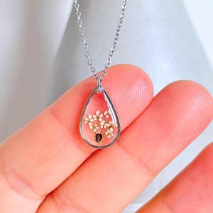 Forget-Me-Not & Queen Anne’s Lace Teardrop Necklace – Real Flower Memorial Pendant – Symbol of Love, Loss and Eternal Connection