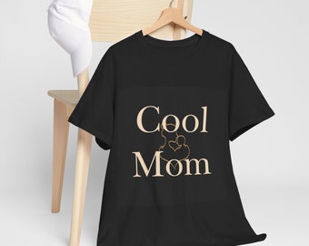 Unisex Heavy Cotton Tee - Mothers Day - Mother's Day Shirt T-Shirt "Cool Mom" - by SternMusikArt