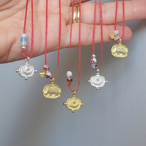Collier fait main en argent sterling : breloque plaqué or, cordon rouge, réglable