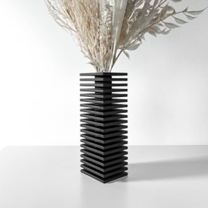 Modern Black Tiered Tower Vase - Sleek Geometric Silhouette for Stylish Home Decor, Ideal for Dry Florals and Tabletop Art