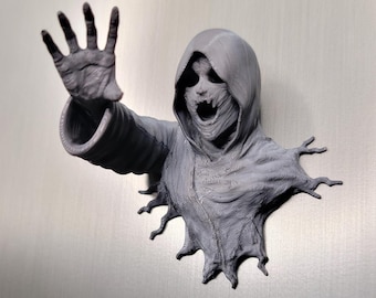 3D Printed Grim Reaper Fridge Magnet - Creepy Hooded Ghost Magnet for Halloween Decor - Acotar Reaper - Angel Of Death