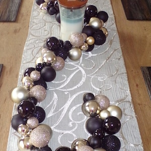 1.8m Black and Champagne Gold Christmas Bauble Garland Mixed Festive Swag 6ft Stunning Lit or Unlit