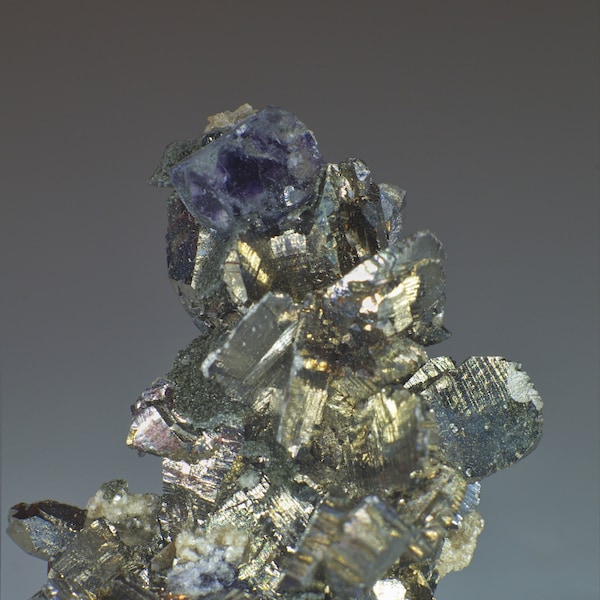 Arsenopyrite cluster with fluorite cubes, Yaogangxian