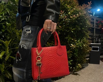 Croco Embossed Leather Bag, Shoulder Chain Strap, Women's Accessories