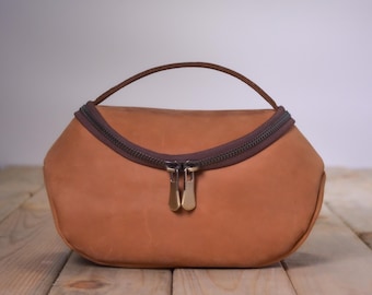 Leather Travel Makeup Bag – Modern Cosmetic Pouch, 3 Colors