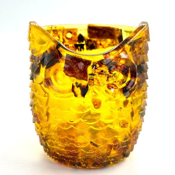 Souvenir amber glass with an image of an owl Handmade US KIZIMA