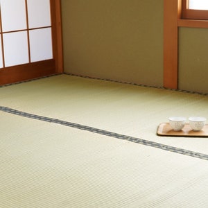 Tatami mat 100% Japanese rush grass, Area rug Goza Igusa, Traditional Sleeping mat, Yoga Zen Natural Material, Craftsman, Made in Japan 1109