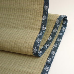 Tatami mat 100% Japanese rush grass, Area rug Goza Igusa, Traditional Sleeping mat, Yoga Zen Natural Material, Craftsman, Made in Japan 1111 image 4
