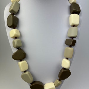 ジャッキー ブラジル「ナチュラル」ボヘミアン ラージストーン ロング 75 cm 樹脂ネックレス (N0425)