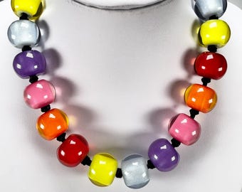 Zsiska - Colourful Beads 20 Bead Spectrum Resin Necklace
