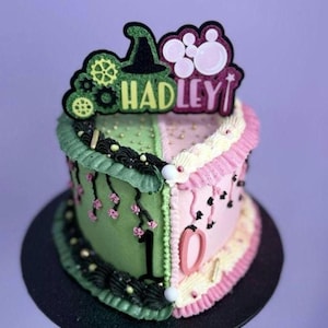 Adorno para tarta Wicked 3D: nombre personalizado para tarta rosa y verde