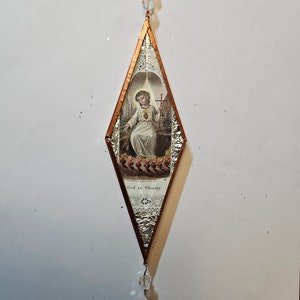 Ornamento di ispirazione vittoriana, fatto a mano, unico, vetro smussato, lamina di rame, riproduzione di un antico biglietto di preghiera - bambino e cuori, cristallo autentico *