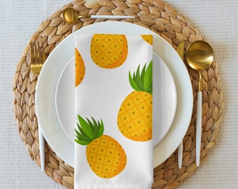 Pineapple Print Cloth Napkins, Tropical Summer Dining, Set of 4