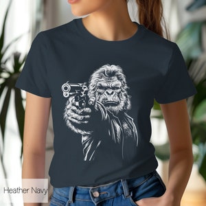 Bigfoot Gun Graphic Tee, Edgy Design, Patriot Gift 画像 5