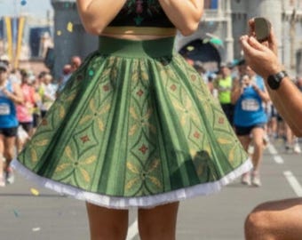 Falda de patinadora de la Coronación de Anna: Cosplay de Disneybounding - Madre e hija a juego