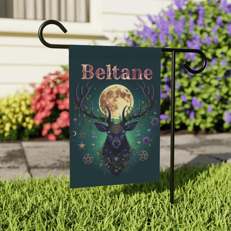 Bandera de jardín, bandera del ciervo de Beltane, bandera para casa, bandera para exteriores, decoración de primavera, rituales paganos, letrero para el jardín imagen 6