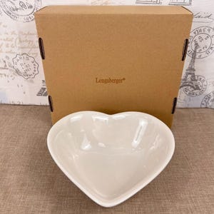 Longaberger Pottery Woven Traditions Ivory Heart Dish 8 x 8.25 x 2.75
