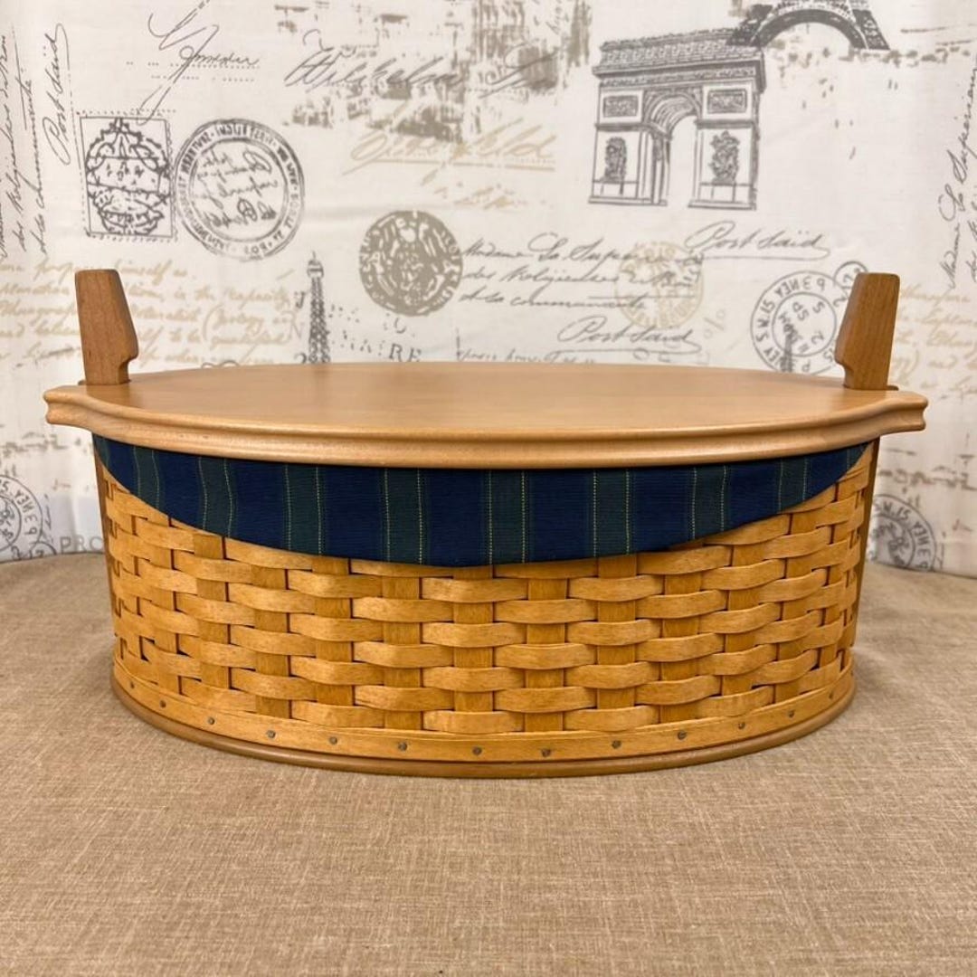 Longaberger 2004 Collectors Club Family Legacy Basket with Liner, Lid, Protector