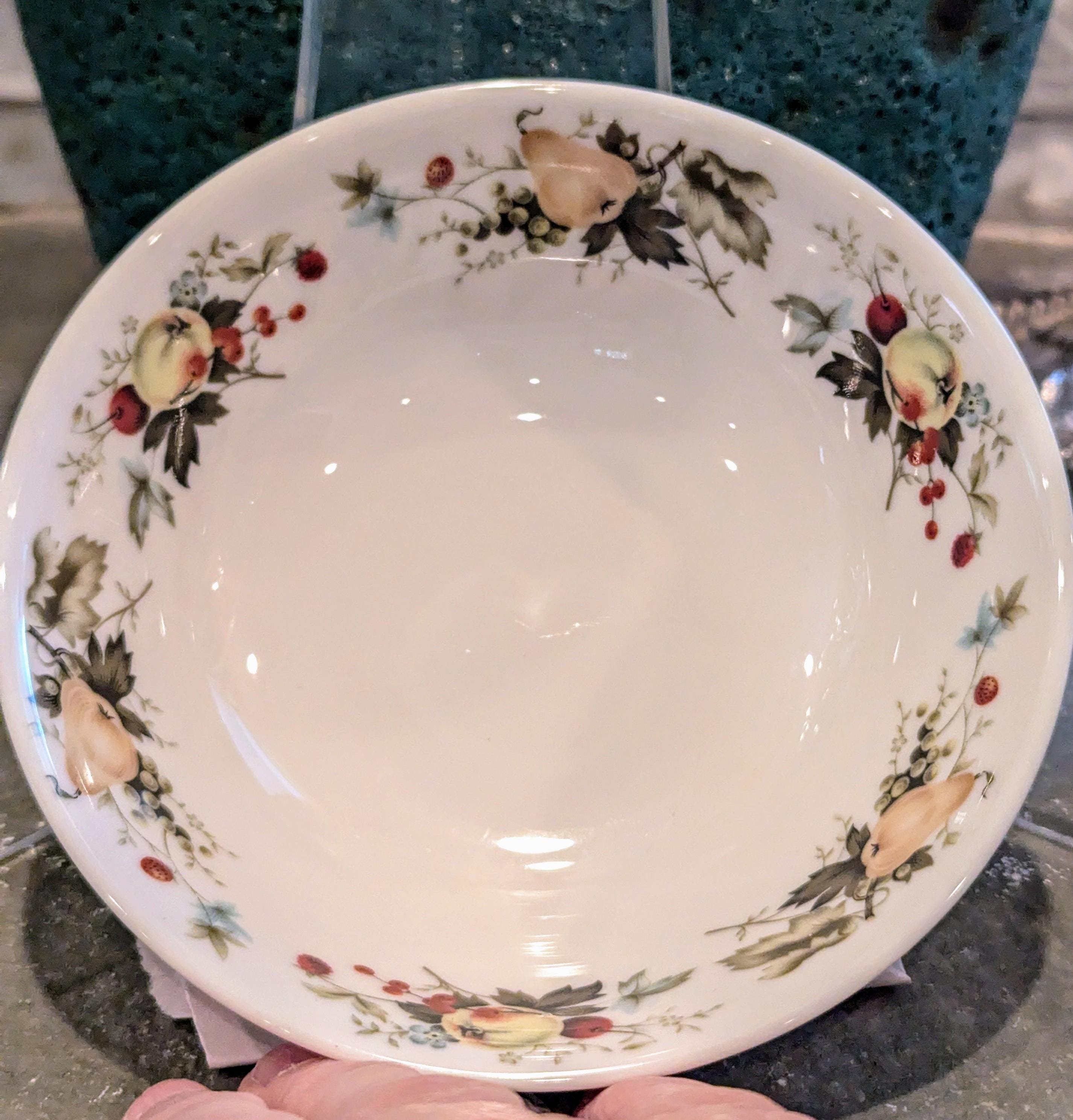 Beautiful Royal Doulton Miramont Dessert/fruit/vegetable Bowl