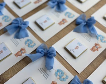 Recuerdos de chocolate hechos a mano para baby shower – Cinta de gasa y tarjeta personalizadas