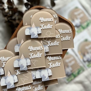Elephant Plexi Magnet - Personalized Magnet - Custom Fridge Magnet, Newborn gifts, Baby Gifts, Custom - Personalized Gift, Custom Favors