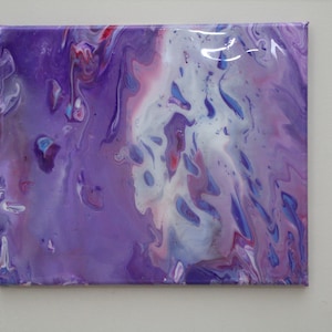 Peinture acrylique violette et blanche pour coulée, 10 x 12 pouces, faite à la main par Prevail Art Studio