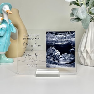 Pregnancy Announcement Grandparents Plaque, Baby Announcement Reveal Idea Grandparents Pregnancy Reveal Gift New Grandparents Gift