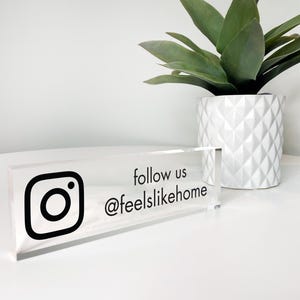 Personalisiertes Social Media QR-Code-Schild, Scanbare Tischbeschilderung, Social Media für kleine Unternehmen, Büro-Salon-Restaurant-Bar-Schilder