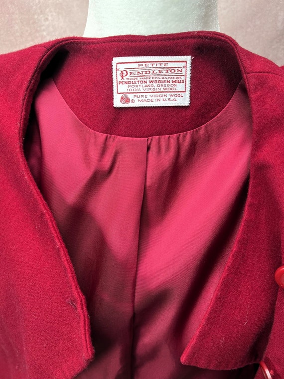 1940s red vintage petite Pendleton wool blazer ja… - image 5