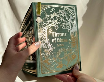 Throne of Glass Omnibus: Handmade Rebound Book, Special Edition Green Book