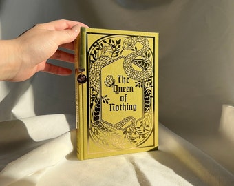 La regina del nulla: libro rilegato a mano, copertina in lamina d'oro, edizione speciale