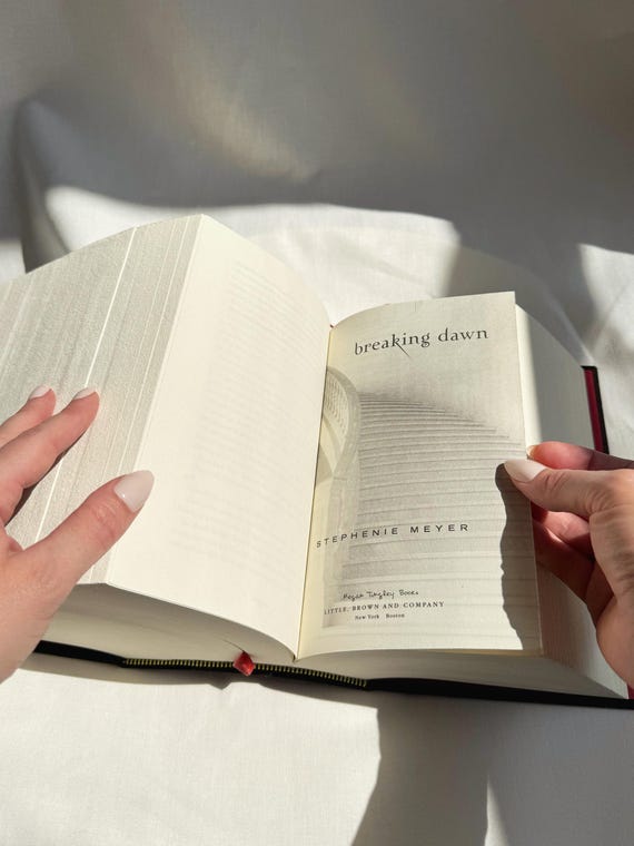 Twilight Saga Omnibus: Handmade Rebound Book, Gold Foil, Red