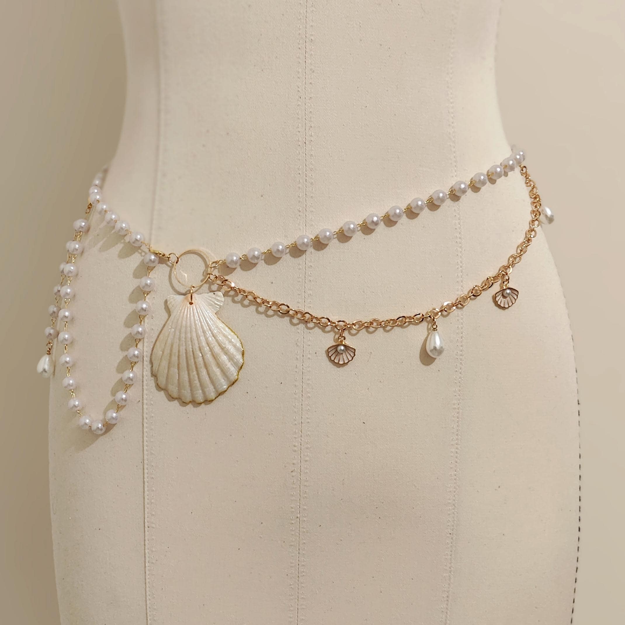 Handmade Waist Belt With Natural Scallop Shell – Mermaid 