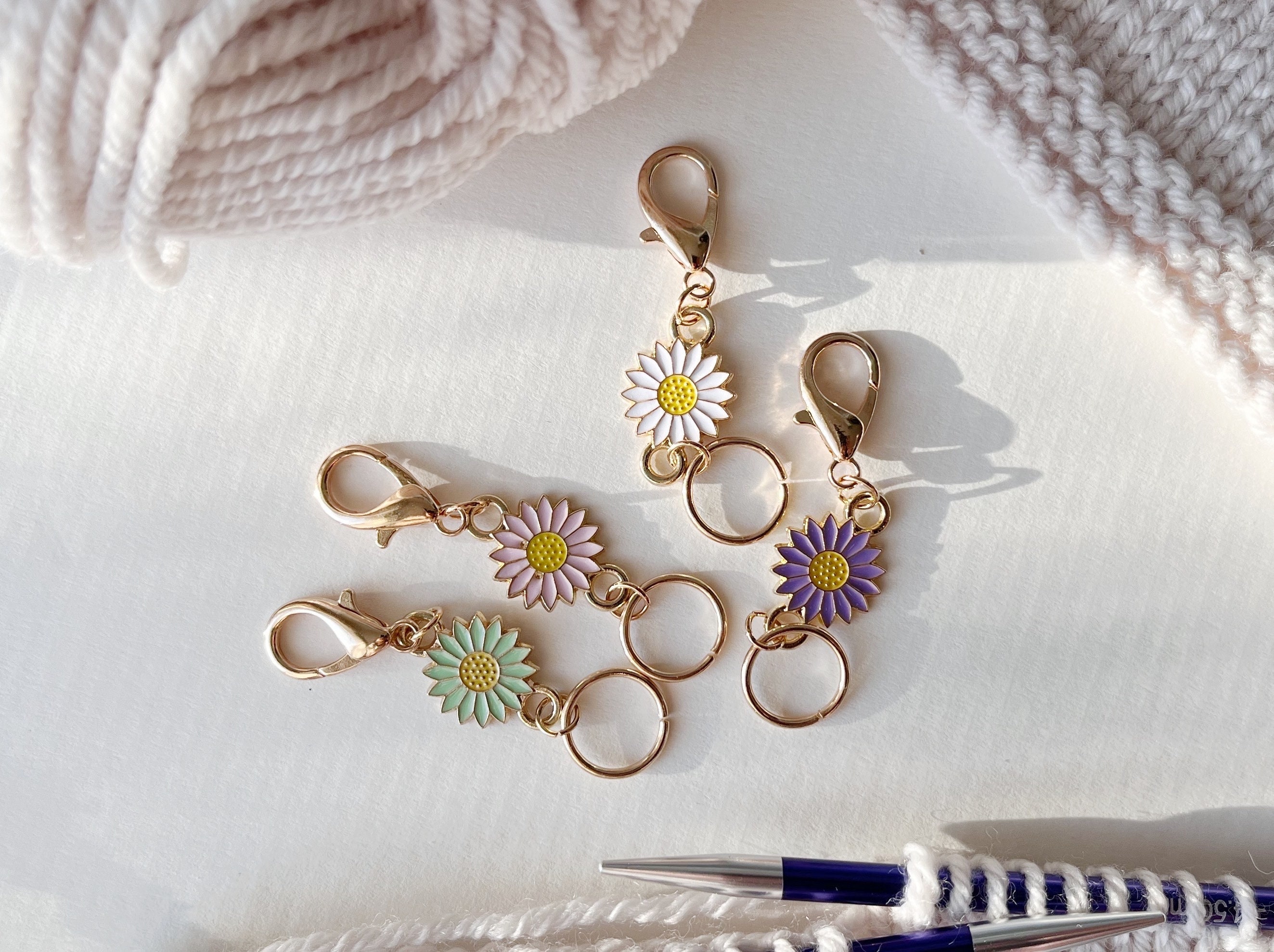 24Pcs Resin Star Stitch Markers, Alloy Crochet Stitch Marker Star Charms Stitch Marker Knitting DIY Gift For Knitting Weaving Sewing Accessories Quilting Jewelry Making
