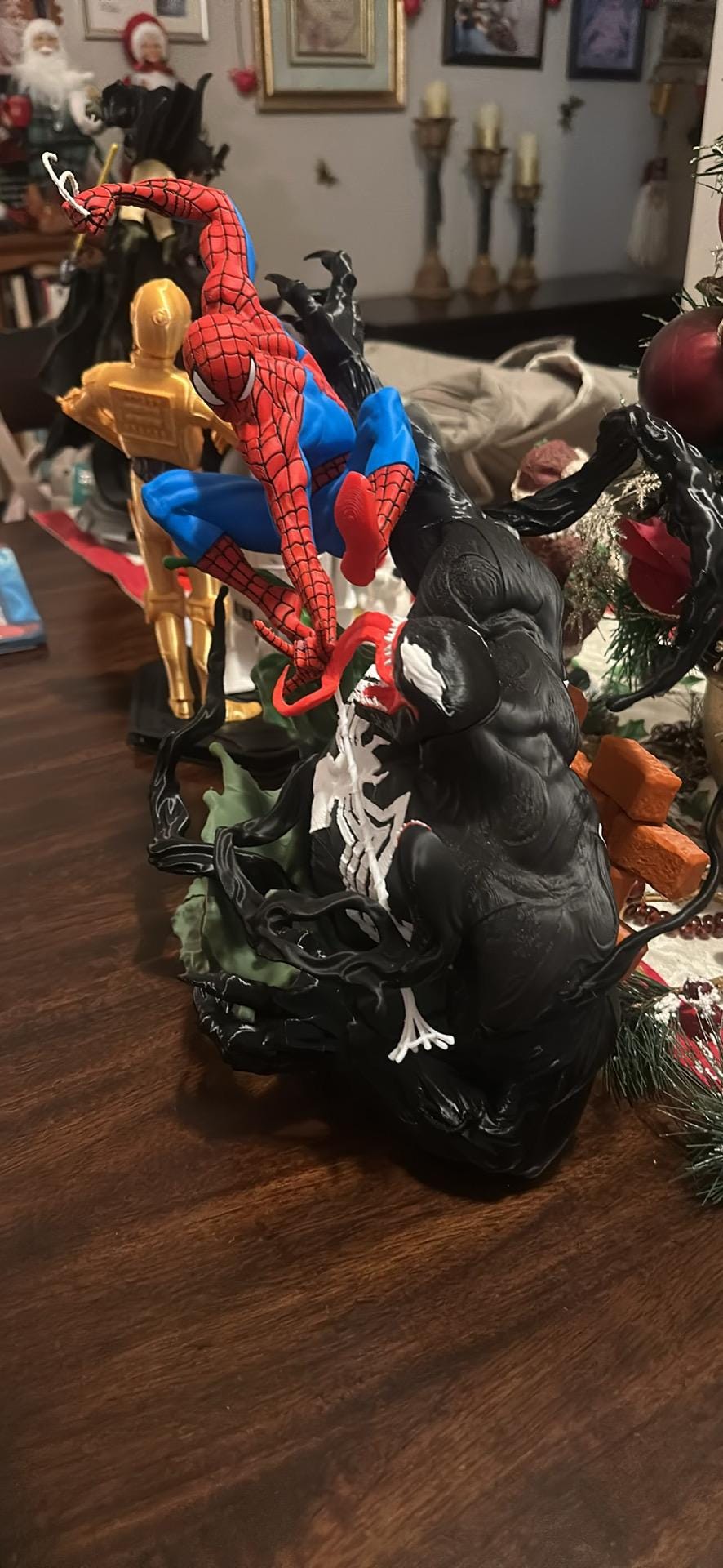 Spiderman vs venom statue - Etsy 日本