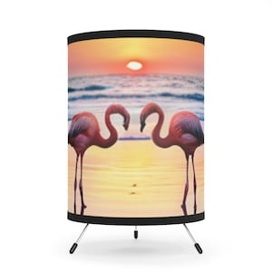 Tripod Lamp with High-Res Printed Shade, US\CA plug