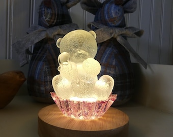 Pink teddy bear lamp, handmade children's bedroom night light in epoxy resin. USB teddy lamp and luminous bear figurine sculpture. Gift idea.