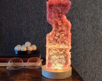 Lampe ambiance résine époxy, petite lampe de table et veilleuse rose résine faite main, lampe chevet rose minimaliste et cadeau Boho moderne