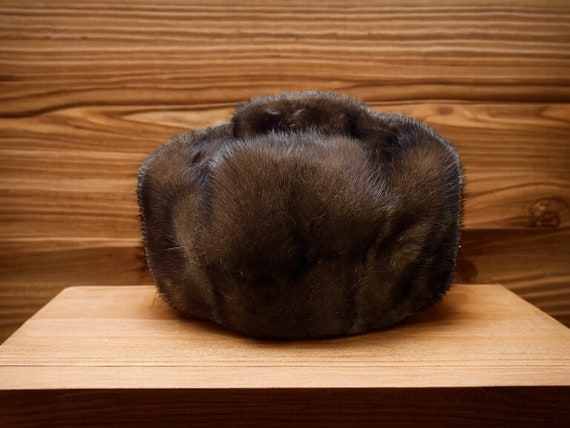 1950s real blackglama mink hat. Vintage Black Toque Hat Fur Felt with Rhinestone Brooch  main image 4