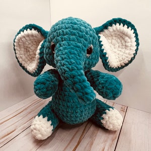 Uroczy, ręcznie robiony, wypchany słoń Amigurumi Toy Amigurumi
