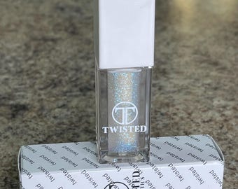 Guava Passion Fruit Shimmer Lip Oil: Vegan, Hydrating