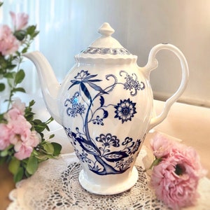 Blue Onion Nordic Coffee Pot made in England Johnson Bros