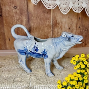 Delft Blue Cow Creamer