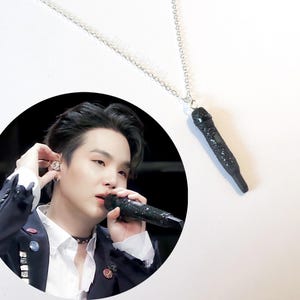 BTS アーティストメイド ネックレス SUGA BLACK BTS SUGA YOONGI PICK NECKLACE SILVER BLACK Artist Made Collection