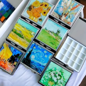 Mini caja de pintura de acuarela, paleta de pintura portátil, paleta de pintura de artista de viaje, suministros de acuarela, diseño de pintura famoso