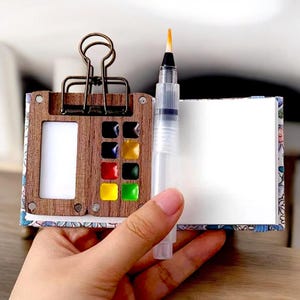Paleta pequena de aquarela de 8 cores, paleta de caixa de tinta aquarela, caixa de nogueira, suprimentos portáteis de pintura para viagem, presente para pintores