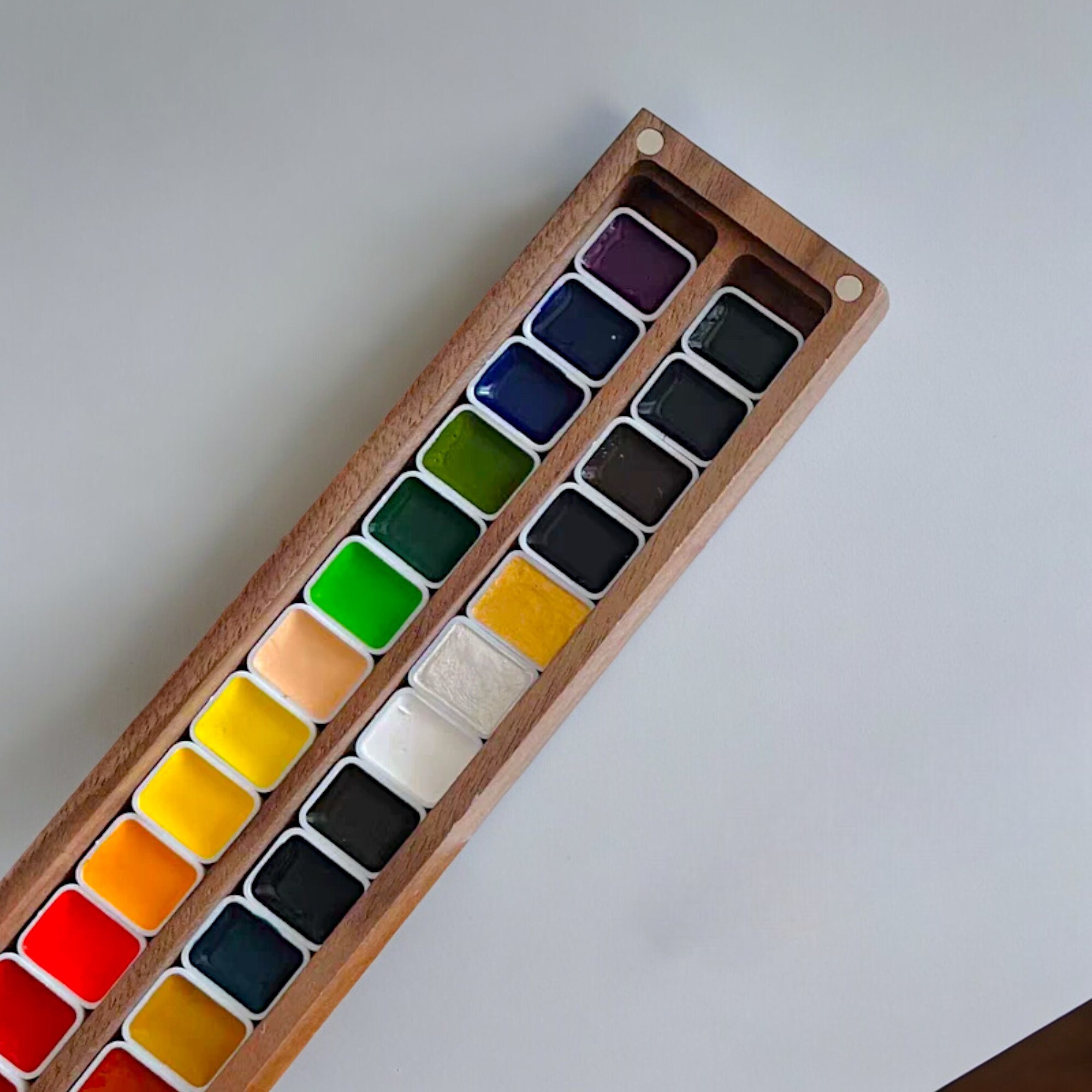 Bower Bird Aquarell-Leerpalette Mit 24 Halben Näpfen – Farbkoffer Aus Kunststoff, Zum Selbstbefüllen (schwarz)
