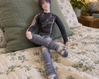 Custom Photo Doll, Poseable Fabric Keepsake, Personalized Gift (25cm)
